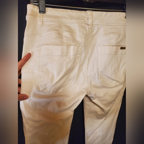 Cache Skinny Jeans - Picture 7 of 7